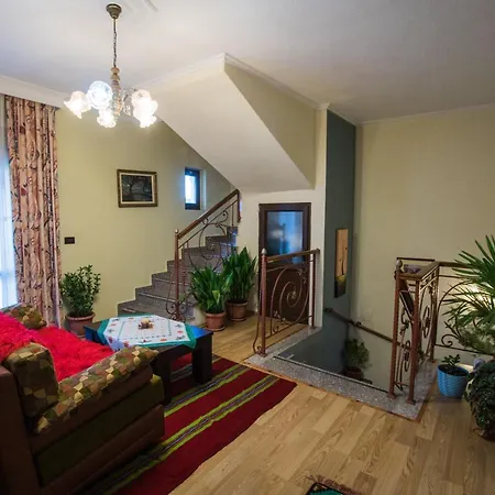 Vila118 3* Μοσχόπολη