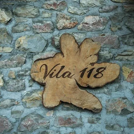 Vila118 Pensjonat Voskopojë
